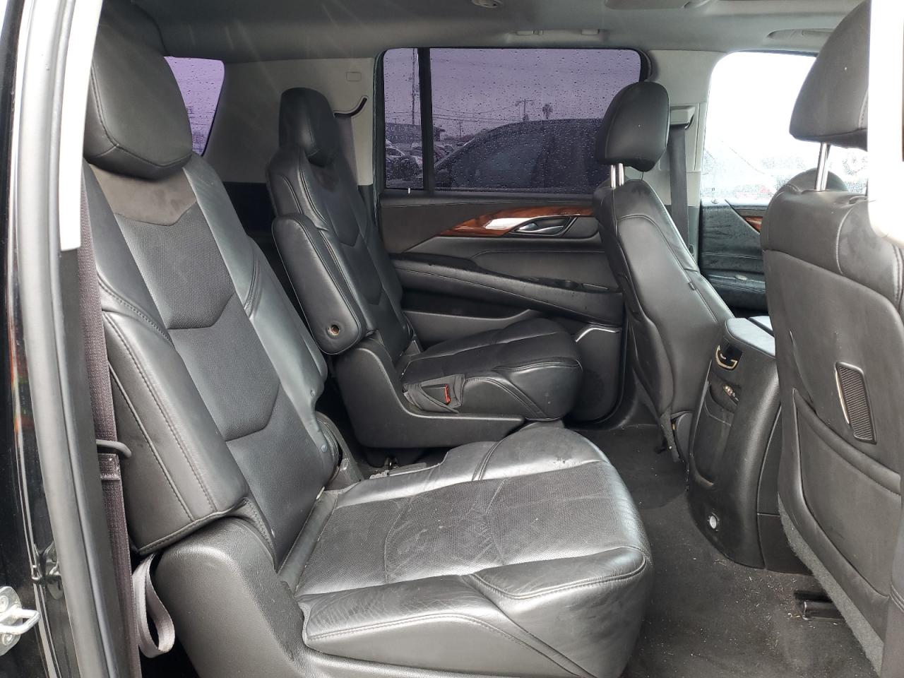 2015 Cadillac Escalade - Image 11