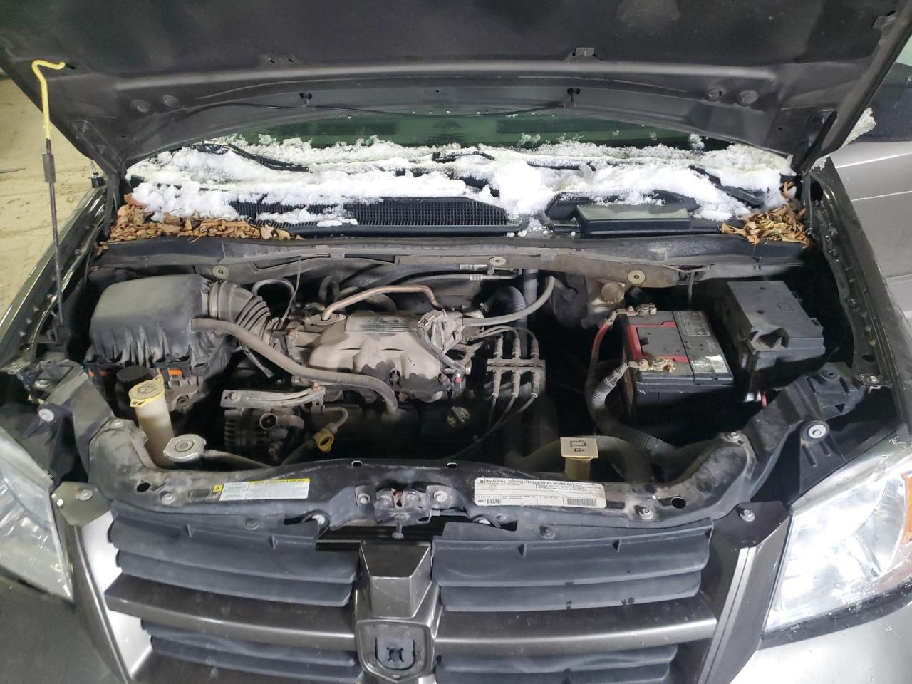 2010 Dodge Caravan - Image 14