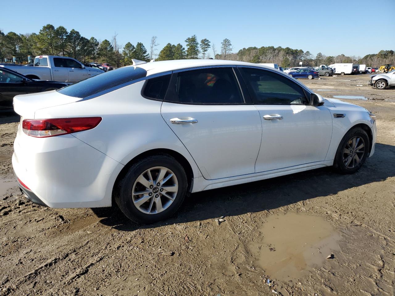 2016 Kia Optima - Image 3