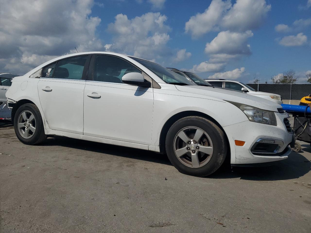 2016 Chevrolet Cruze - Image 4