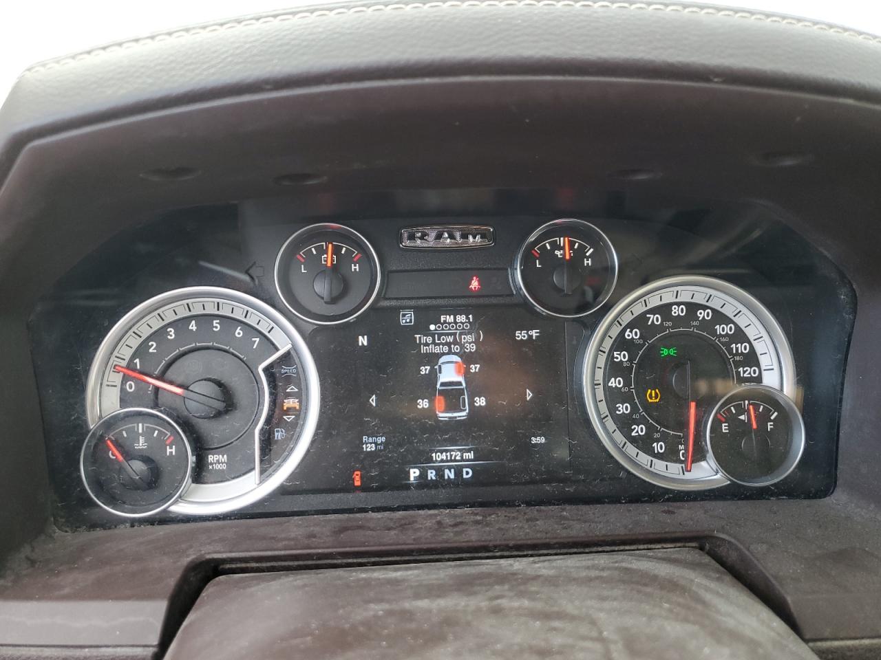 2013 RAM 1500 - Image 9