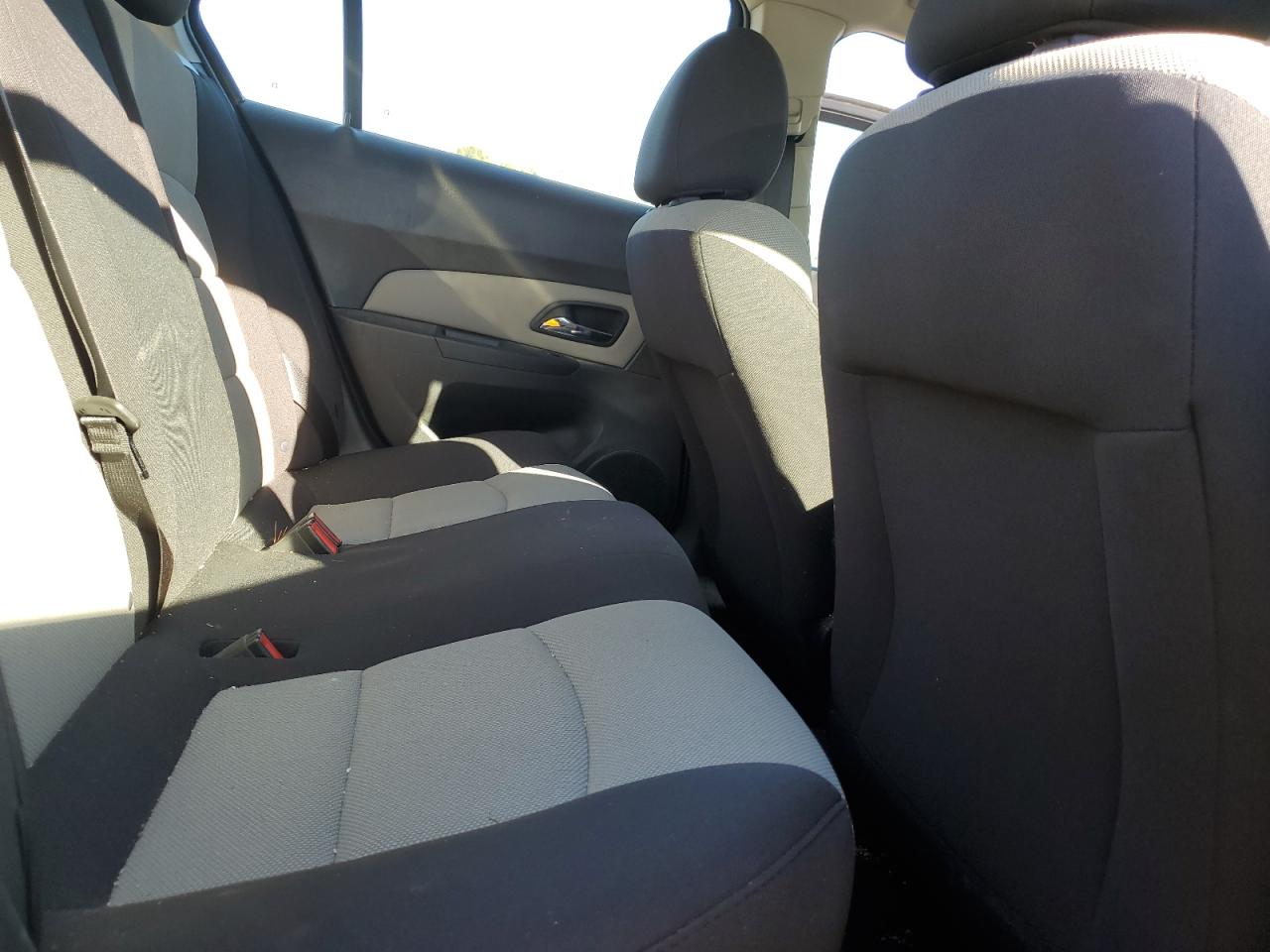 2016 Chevrolet Cruze - Image 10