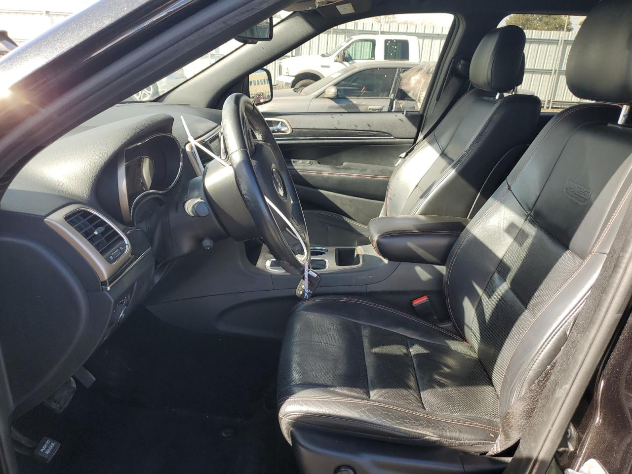 2016 Jeep Grand Cherokee - Image 7