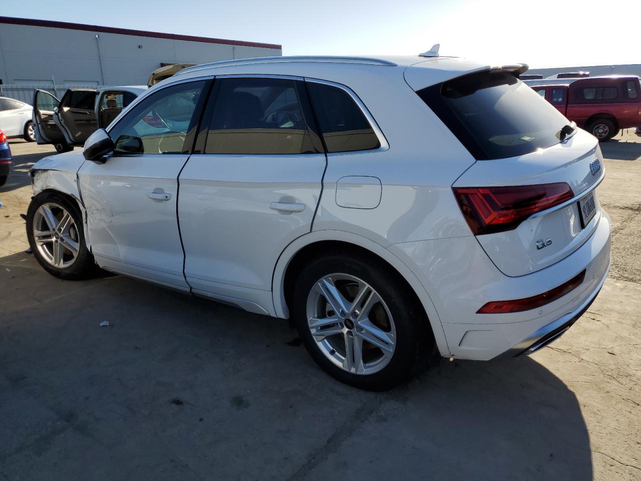 2024 Audi Q5 - Image 2
