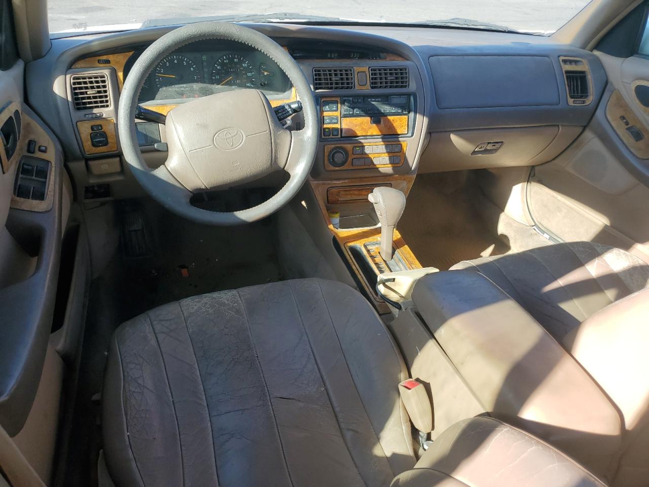1997 Toyota Avalon - Image 8