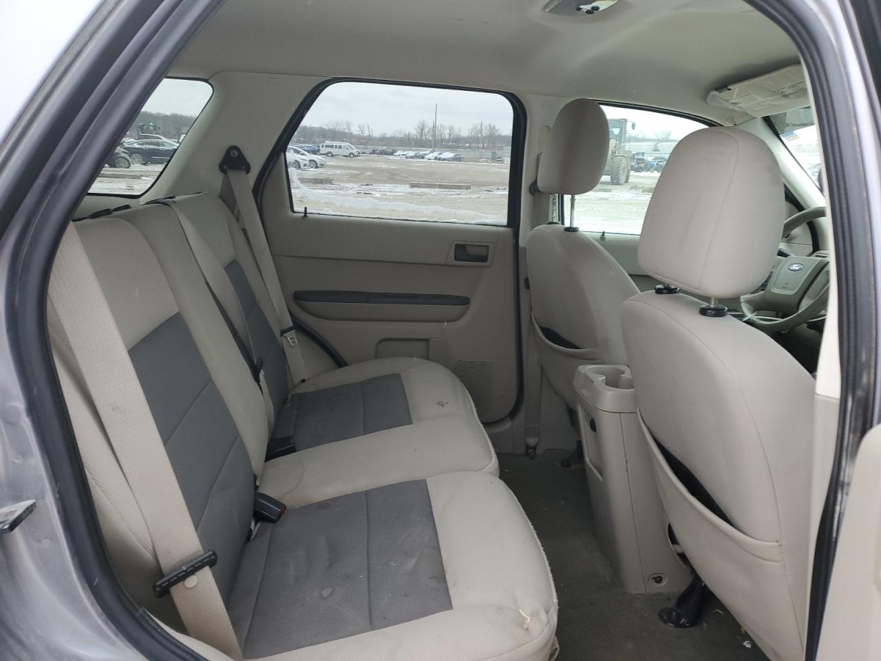 2008 Ford Escape - Image 10