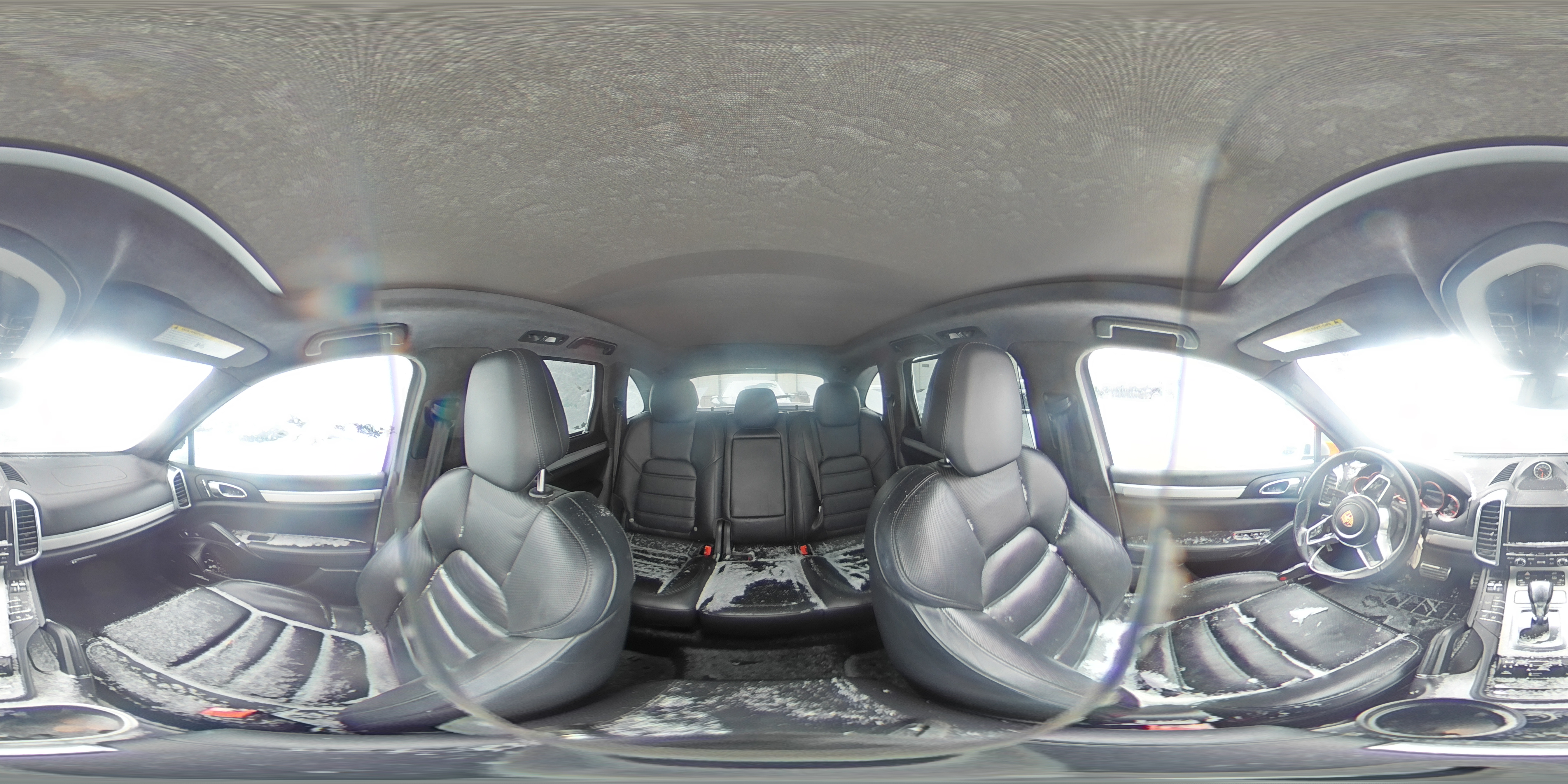 2015 Porsche Cayenne - Image 14