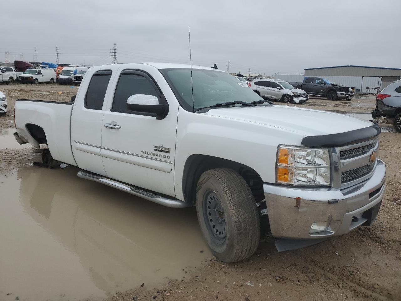 2013 Chevrolet Silverado - Image 4