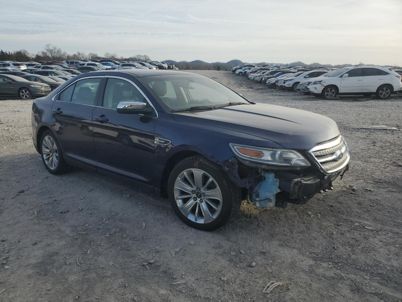2011 Ford Taurus - Image 4