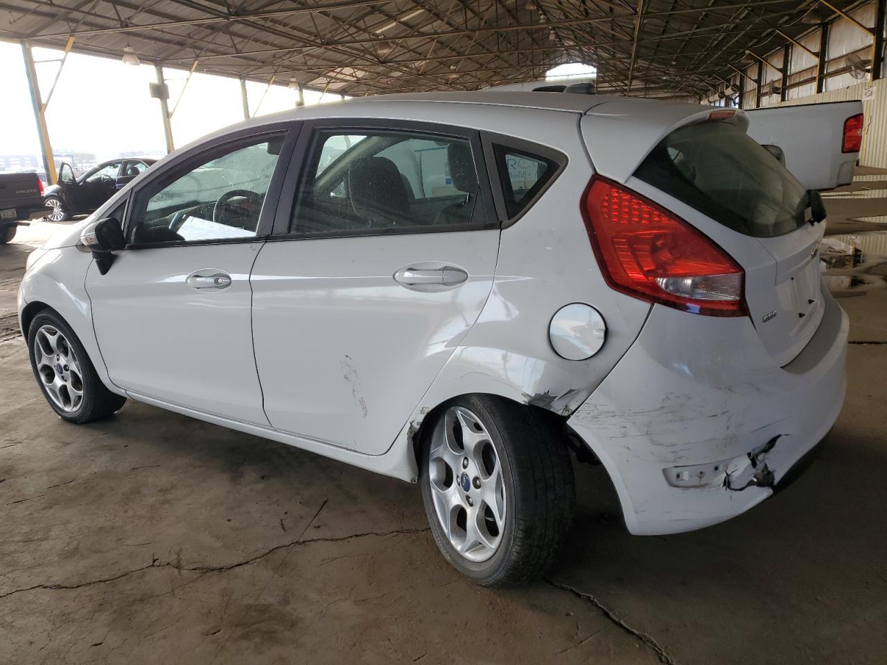 2012 Ford Fiesta - Image 2
