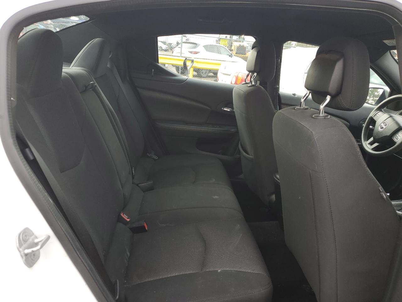 2013 Dodge Avenger - Image 10
