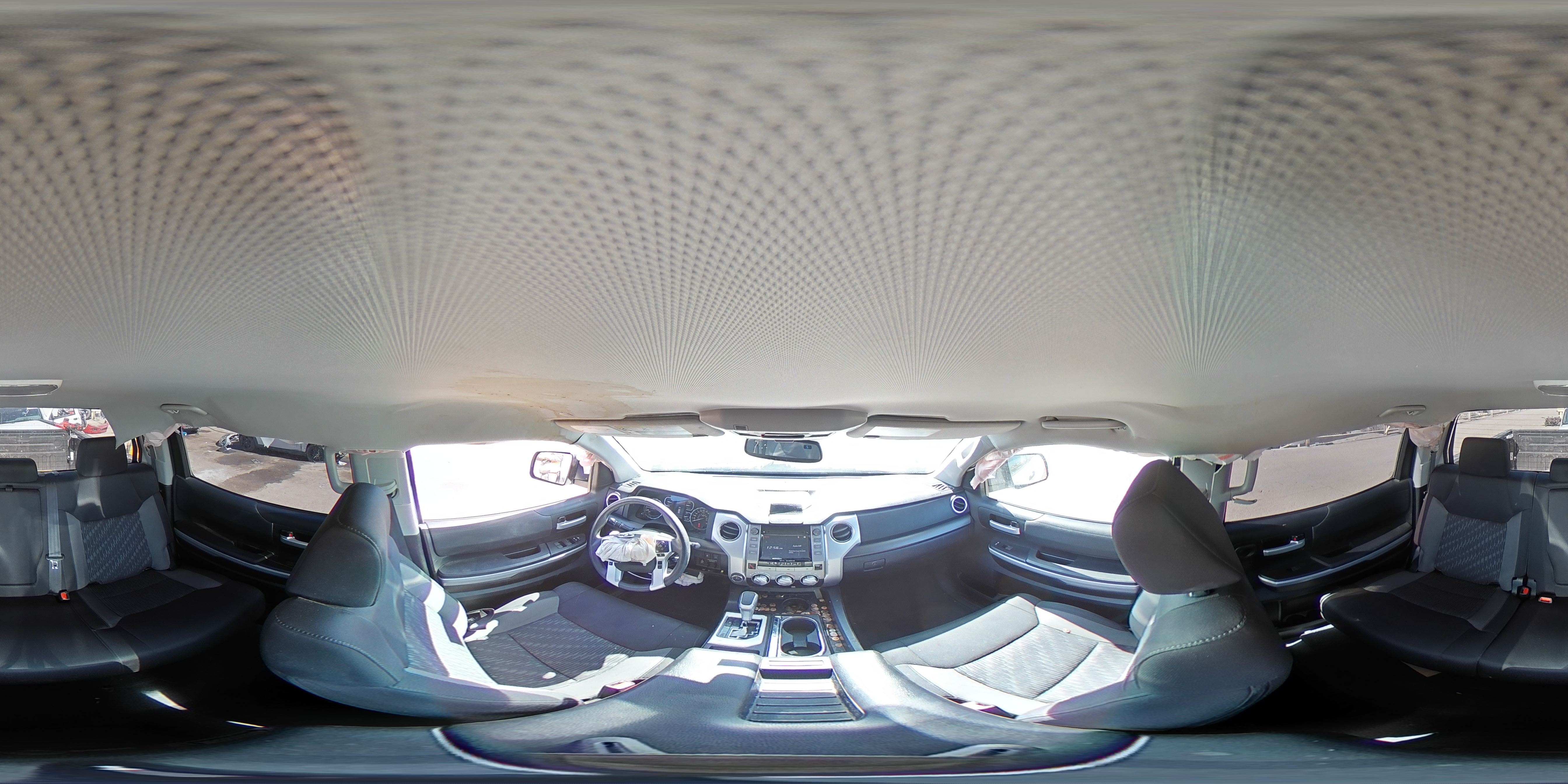 2019 Toyota Tundra - Image 13