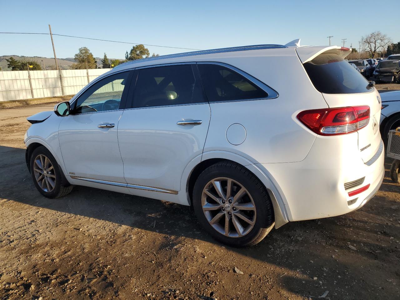 2017 Kia Sorento - Image 2
