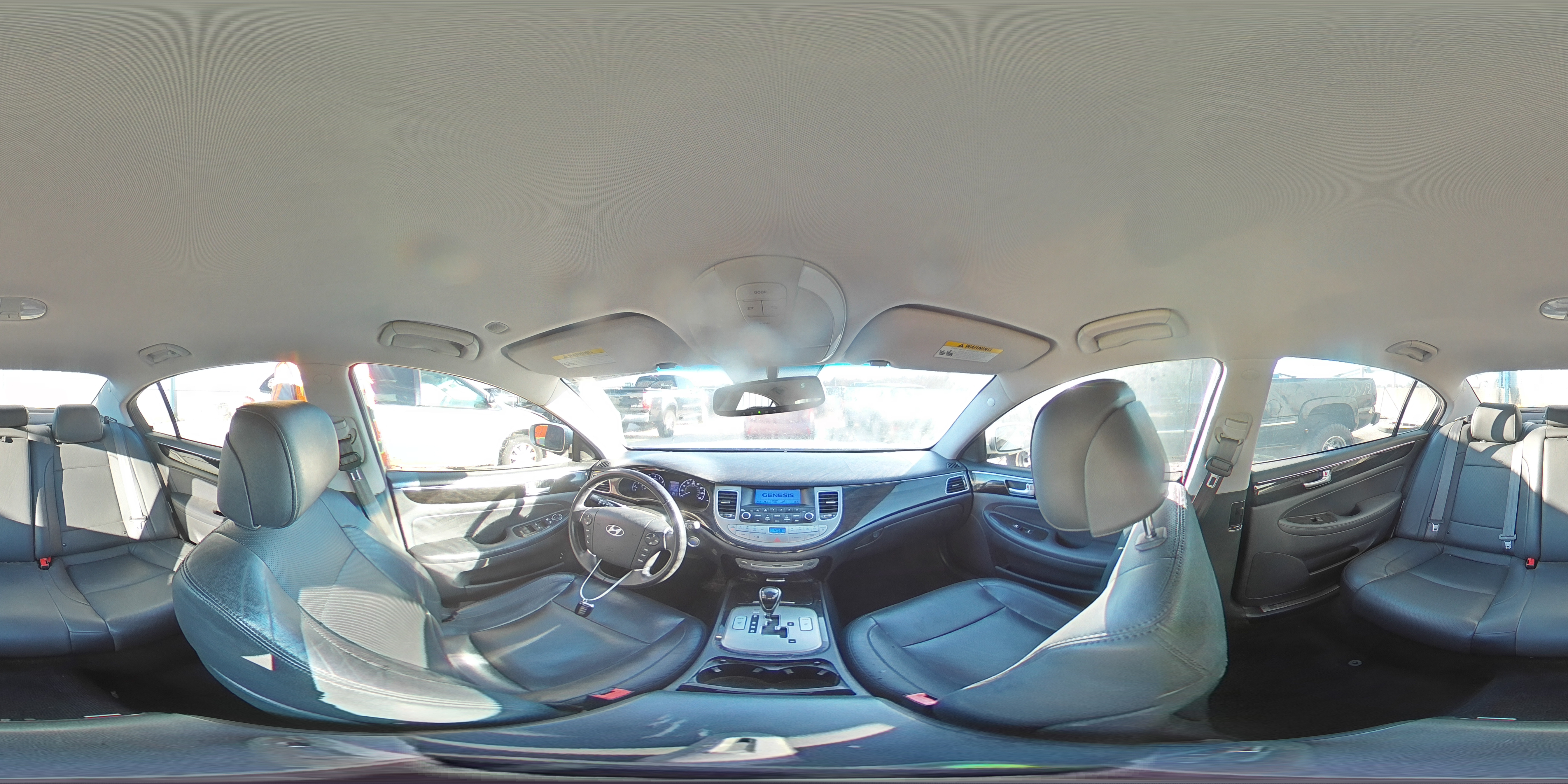 2013 Hyundai Genesis - Image 14
