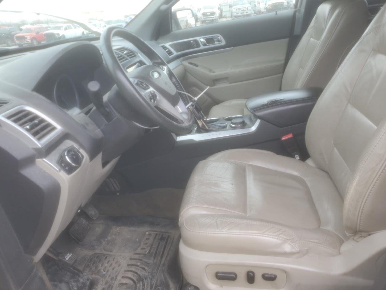 2013 Ford Explorer - Image 7