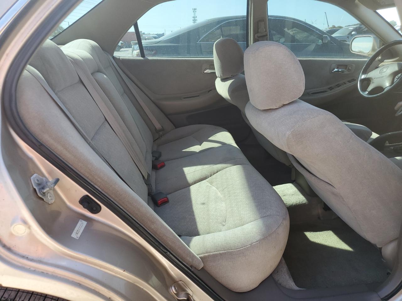 2002 Honda Accord - Image 10