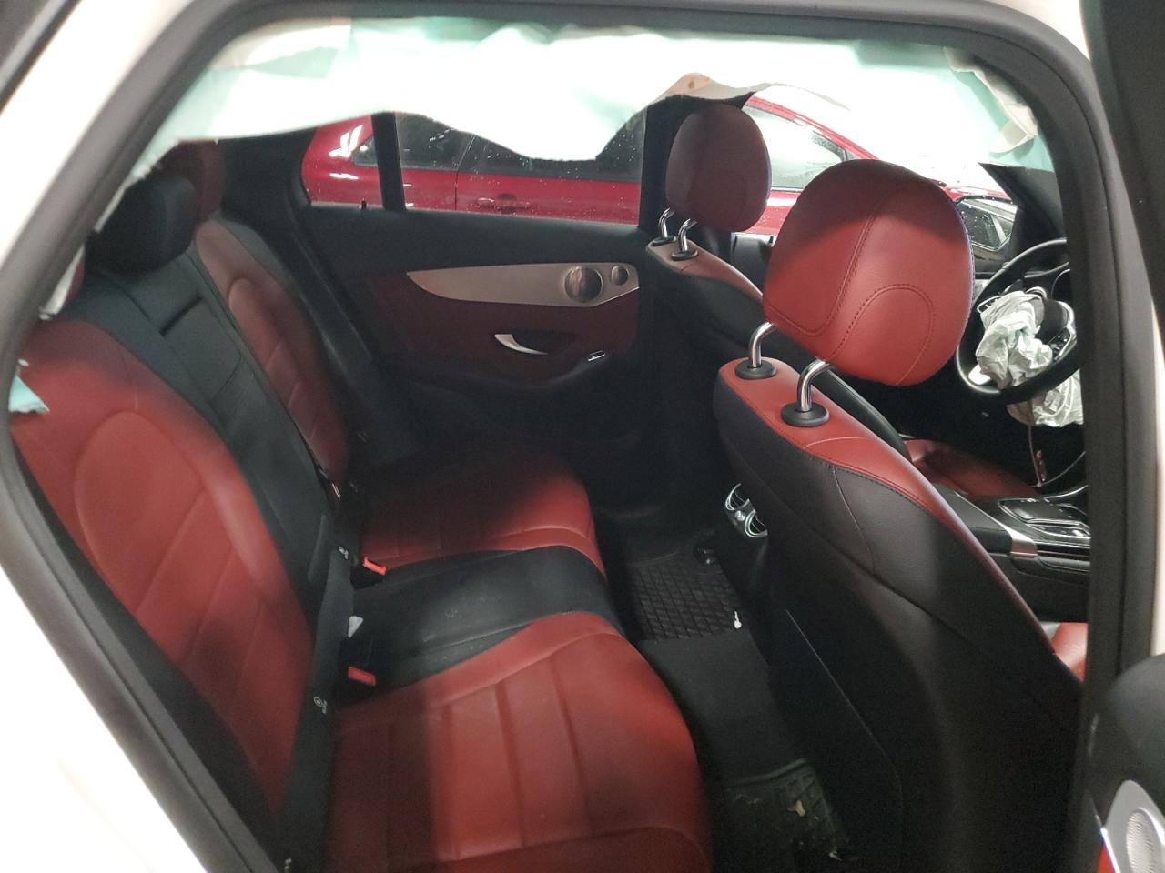 wdc0g8eb0lf726828 WDC0G8EB0LF726828 2020 Mercedes-Benz Glc 300 4Matic