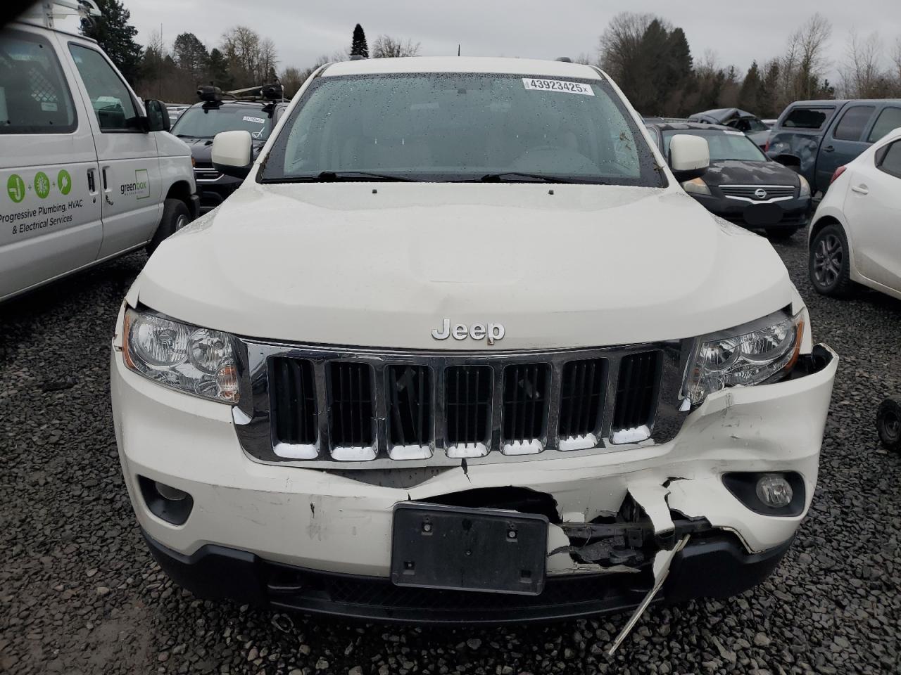 2012 Jeep Grand Cherokee - Image 5