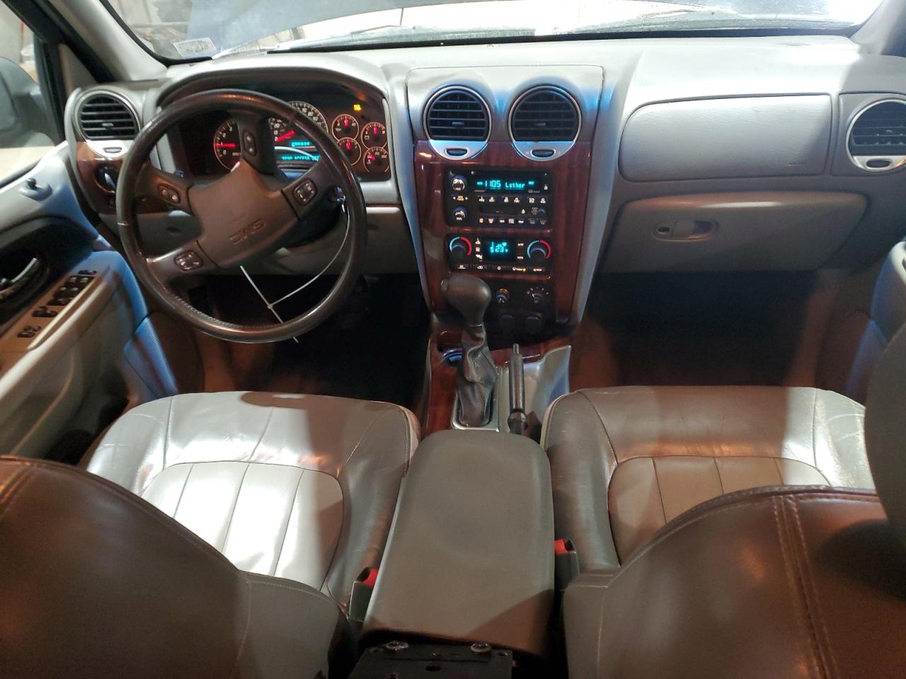 2003 GMC Envoy - Image 8