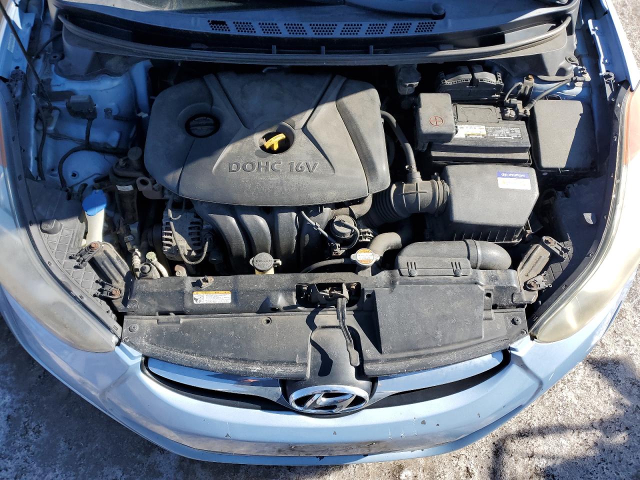 2011 Hyundai Elantra - Image 11