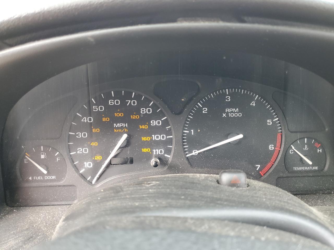 2002 Saturn SL - Image 9
