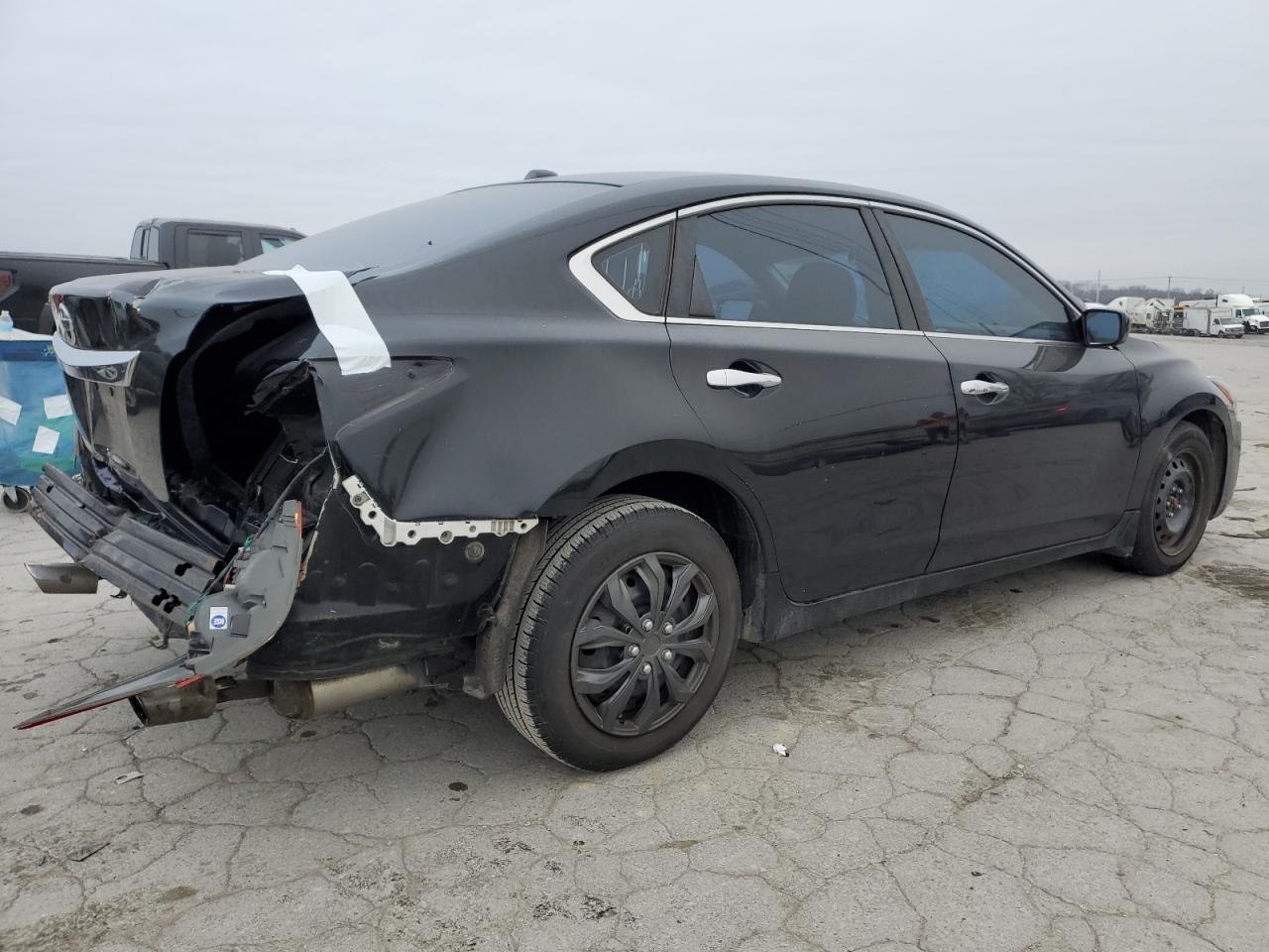 2015 Nissan Altima - Image 3