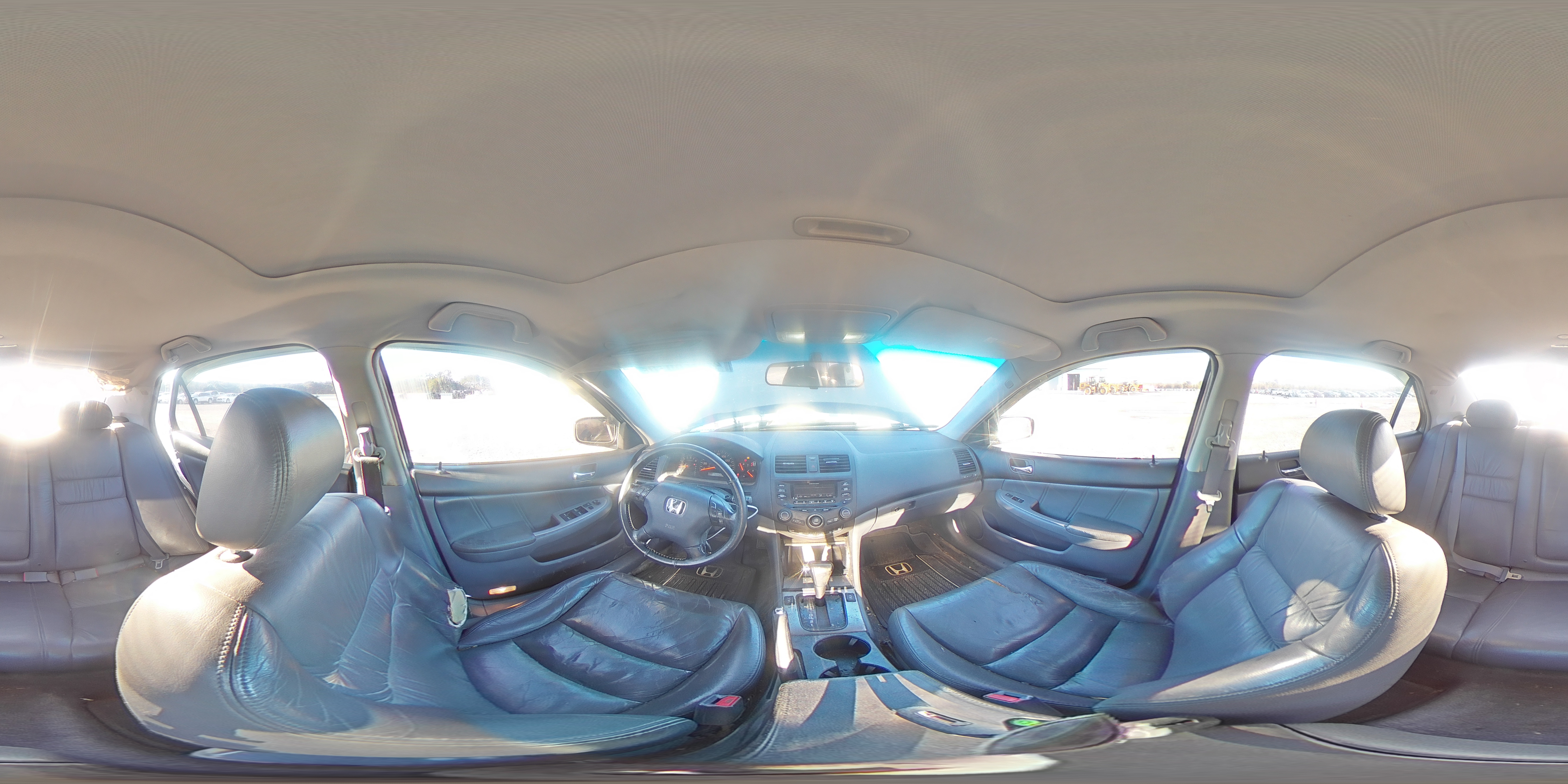2004 Honda Accord - Image 13