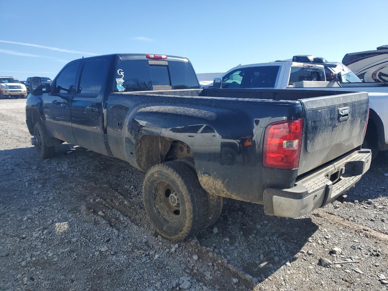 2010 GMC Sierra - Image 2