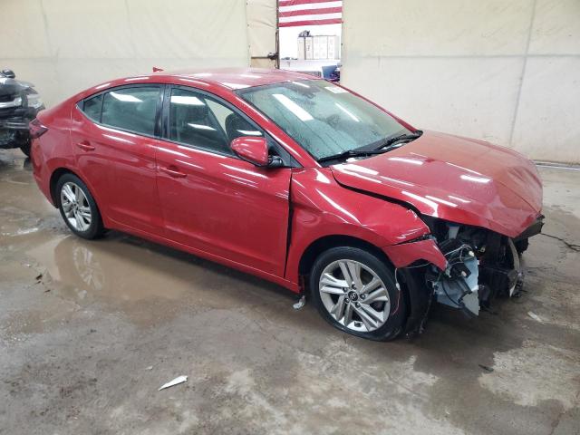 HYUNDAI ELANTRA 2019 Czerwony