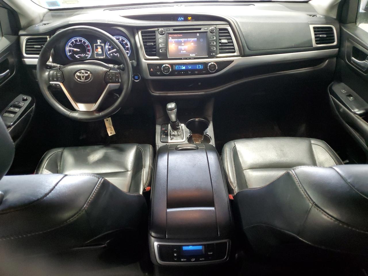2016 Toyota Highlander - Image 8