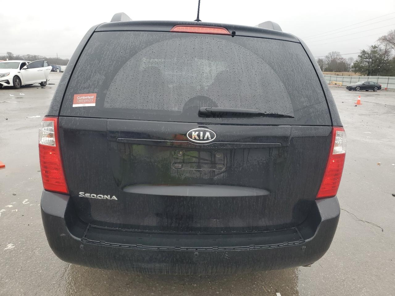 2010 Kia Sedona - Image 6