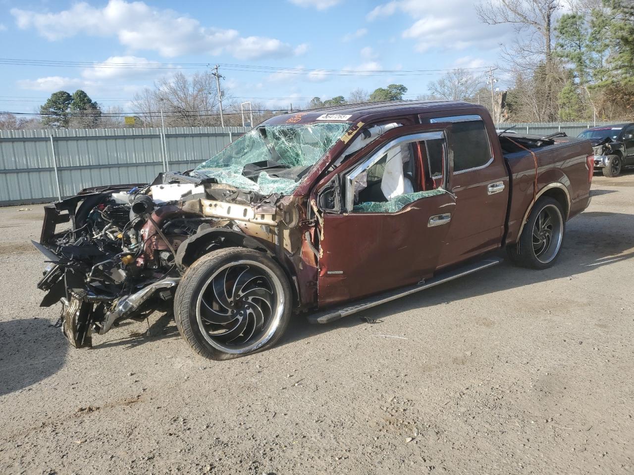 2015 Ford F150 Supercrew for Sale in Shreveport, LA - Front End
