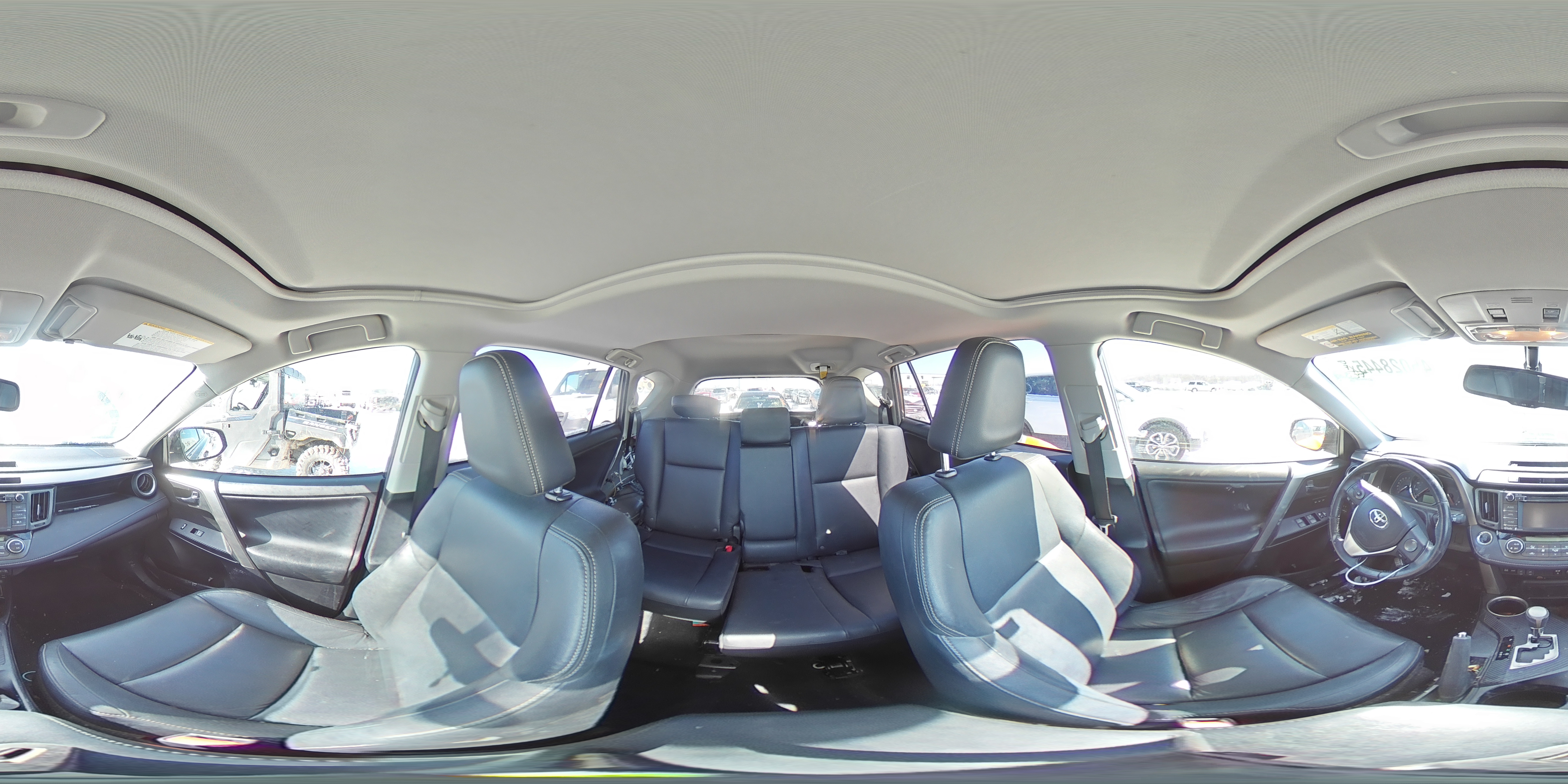 2015 Toyota RAV 4 - Image 14