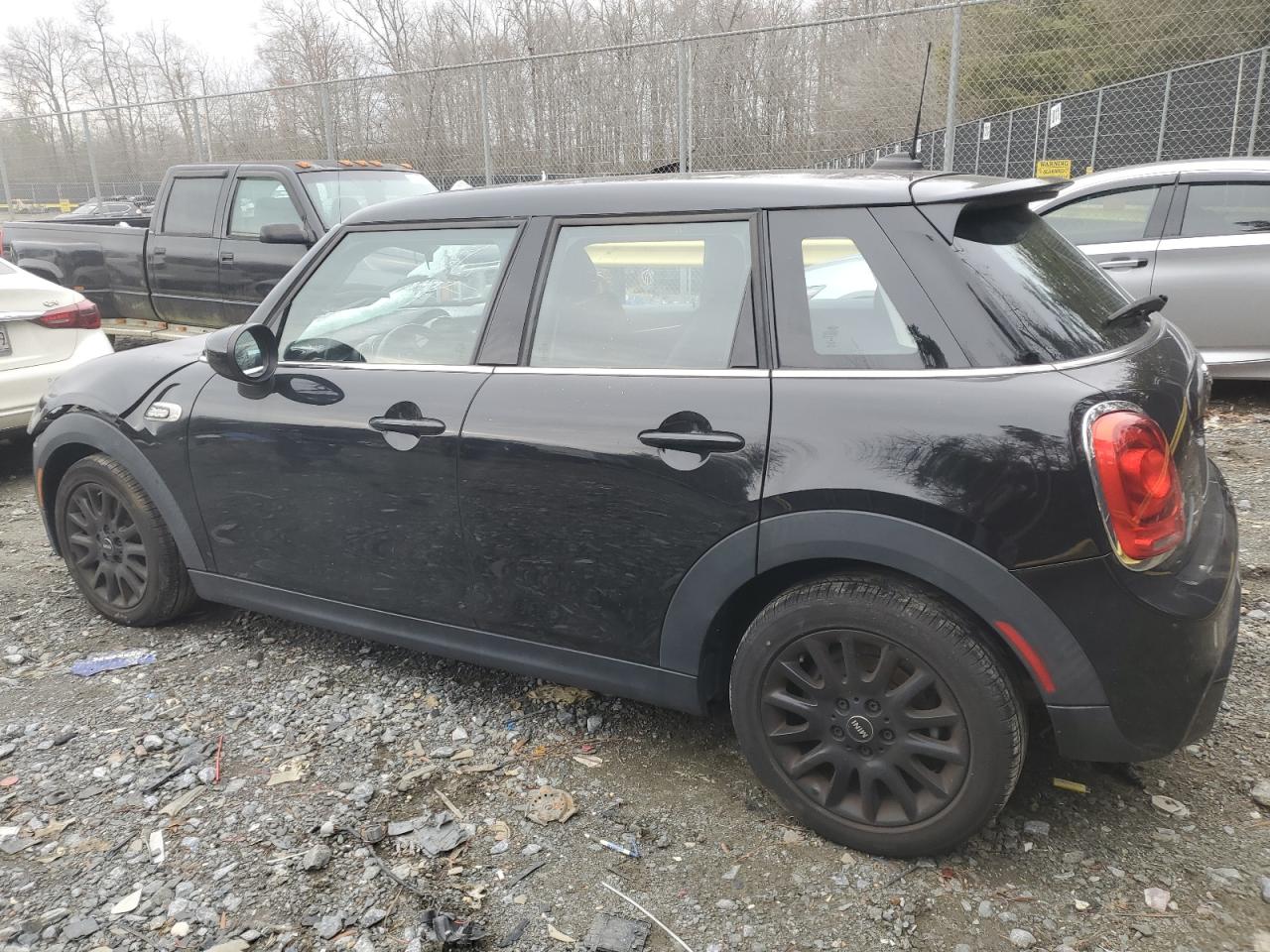 2020 MINI Cooper - Image 2