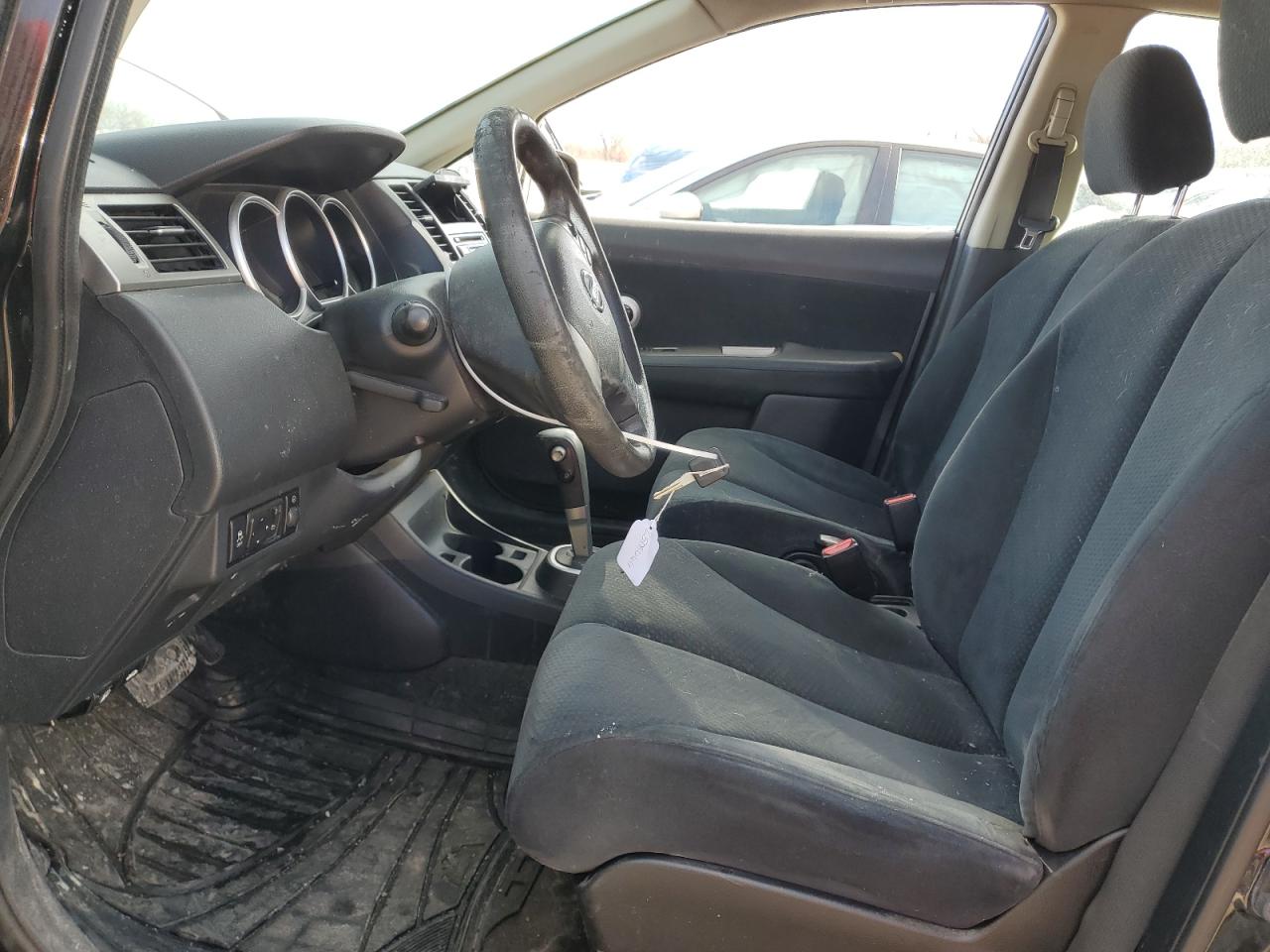 2010 Nissan Versa - Image 7