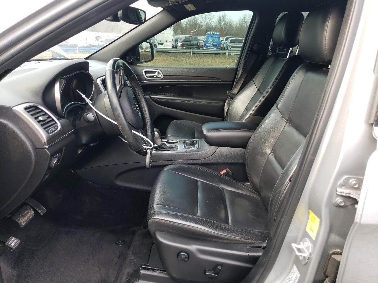 2018 Jeep Grand Cherokee - Image 7