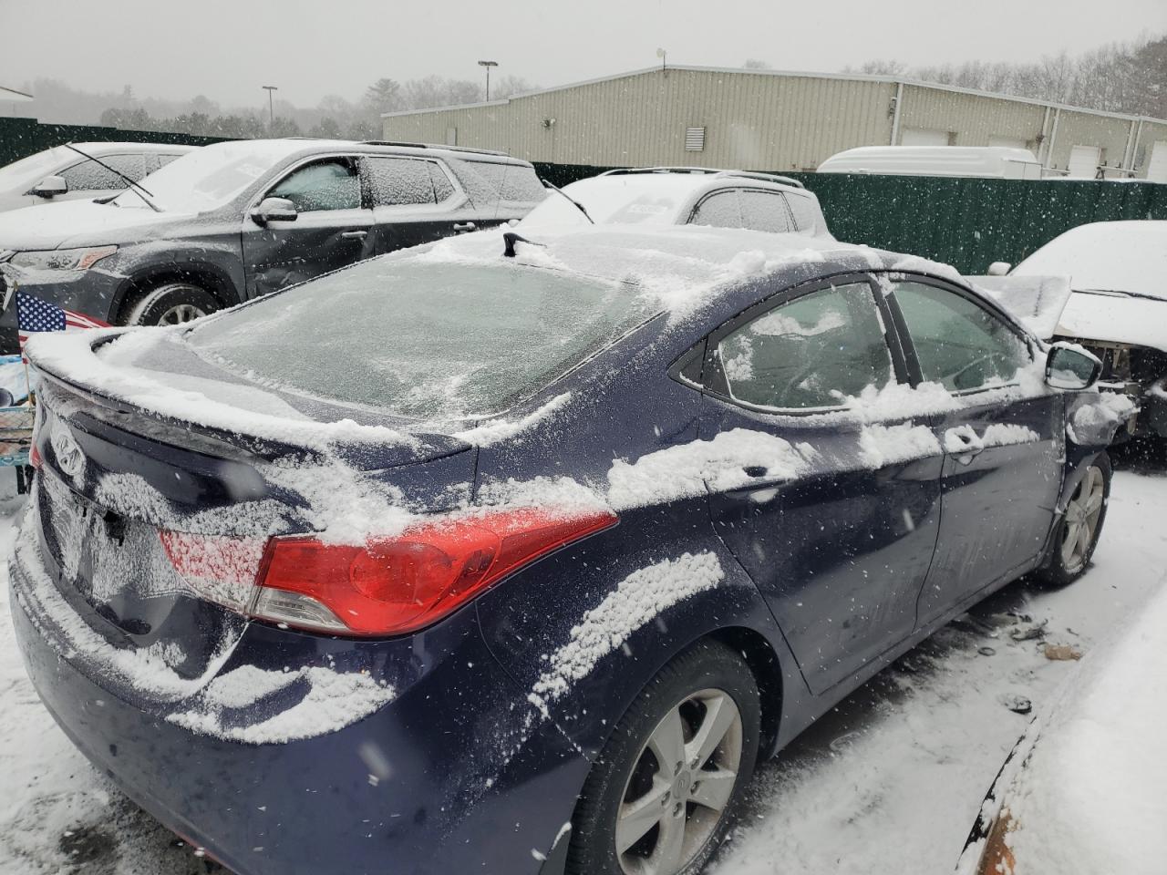 2013 Hyundai Elantra - Image 3