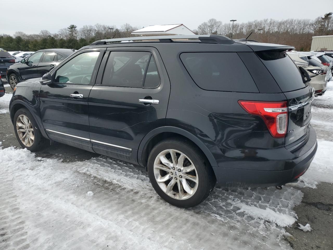 2015 Ford Explorer - Image 2
