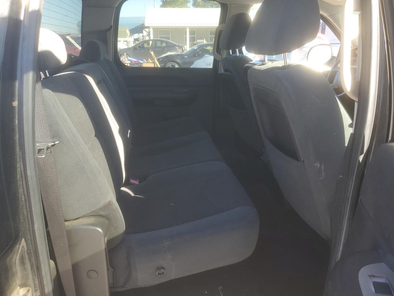 2008 Chevrolet Silverado - Image 11