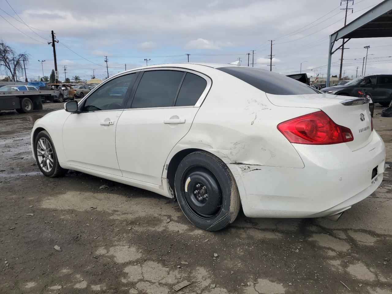 2013 Infiniti G - Image 2