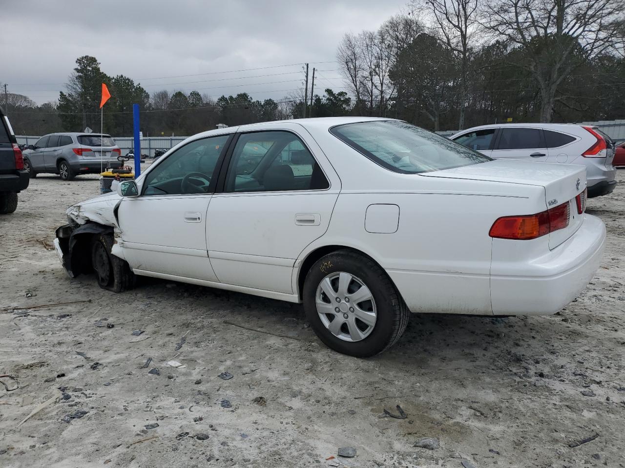 2000 Toyota Camry - Image 2