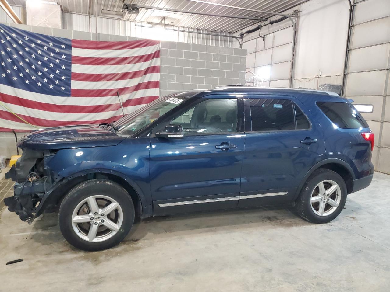 2017 Ford Explorer - Image 1