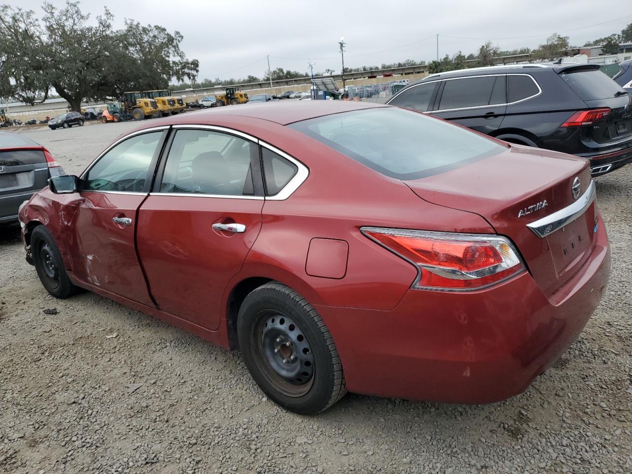 2014 Nissan Altima - Image 2