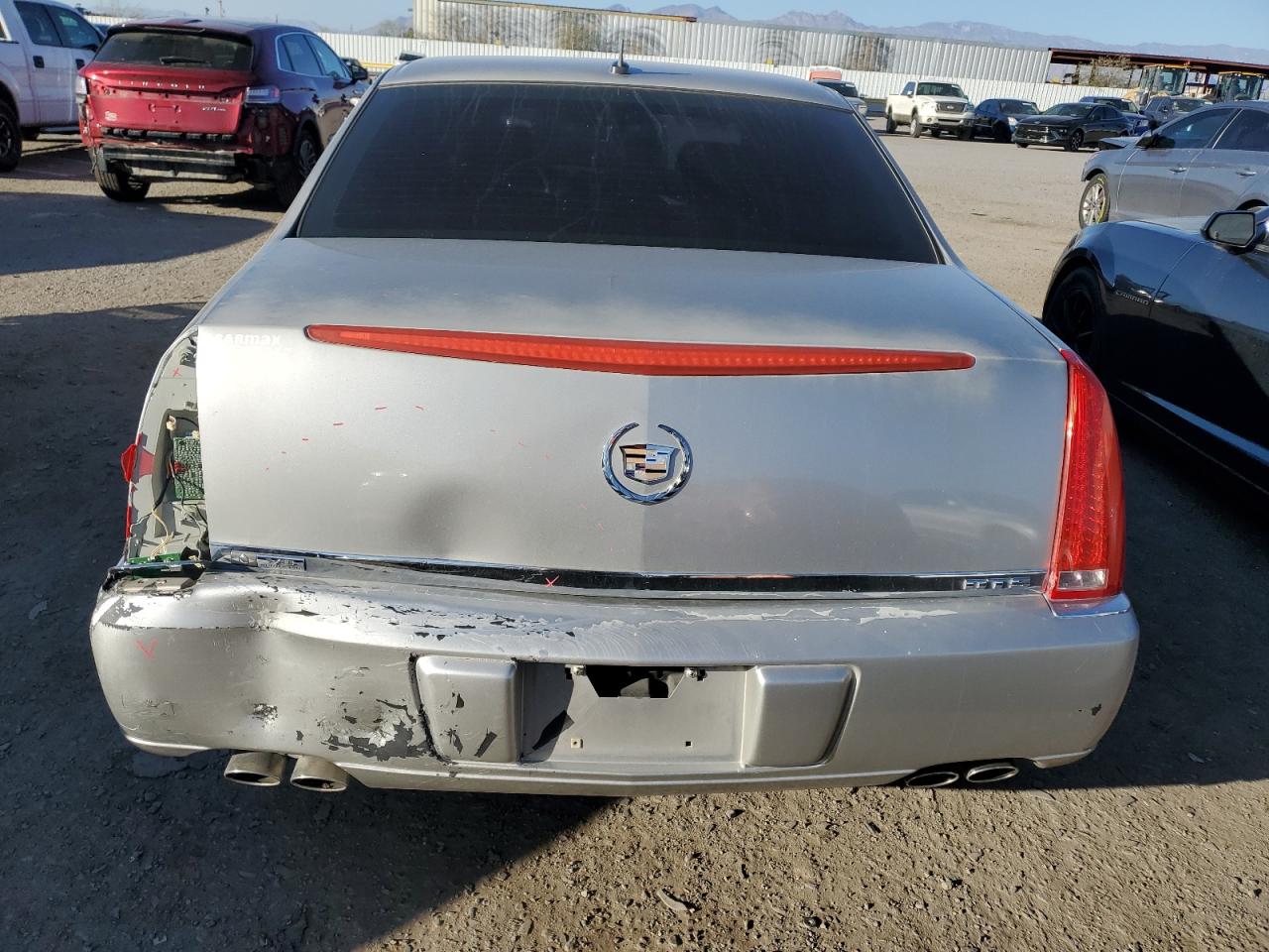 2006 Cadillac DTS - Image 6
