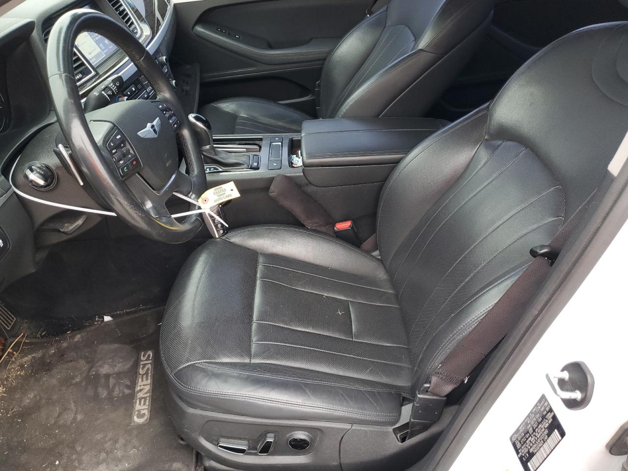 2015 Hyundai Genesis - Image 7