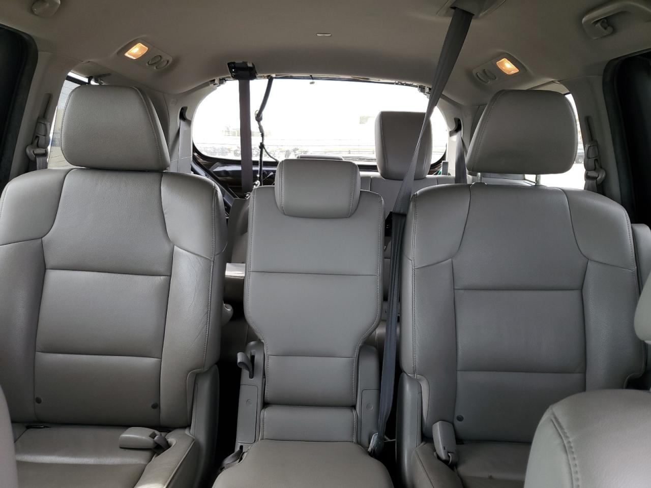 2014 Honda Odyssey - Image 10