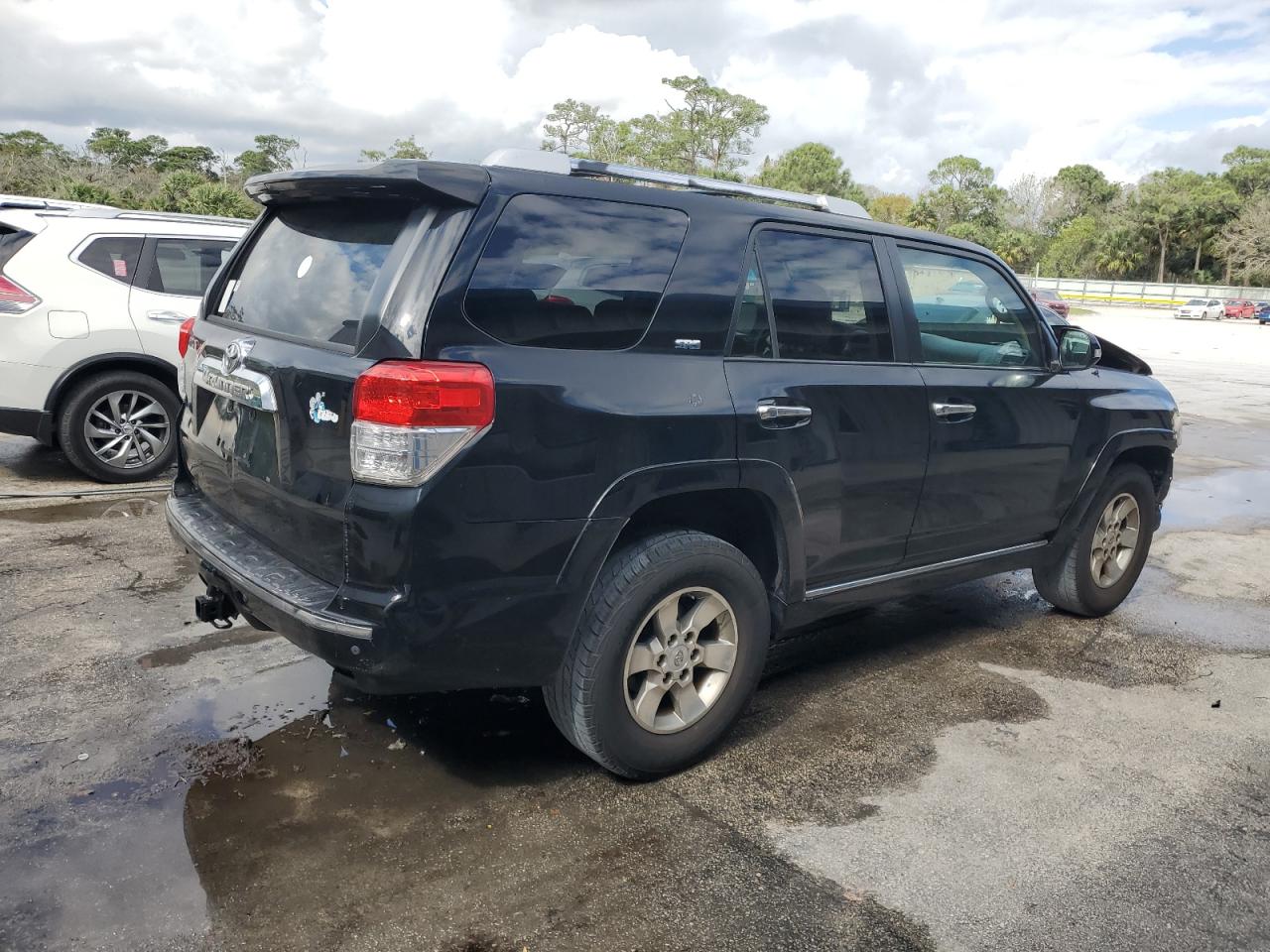 2010 Toyota 4Runner - Image 3