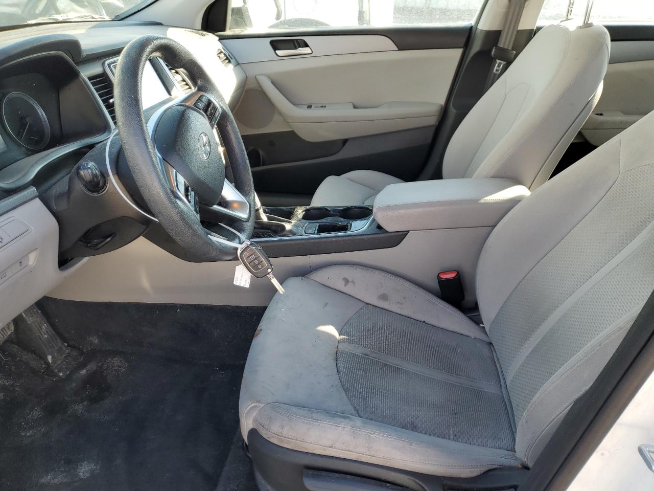 2018 Hyundai Sonata - Image 7