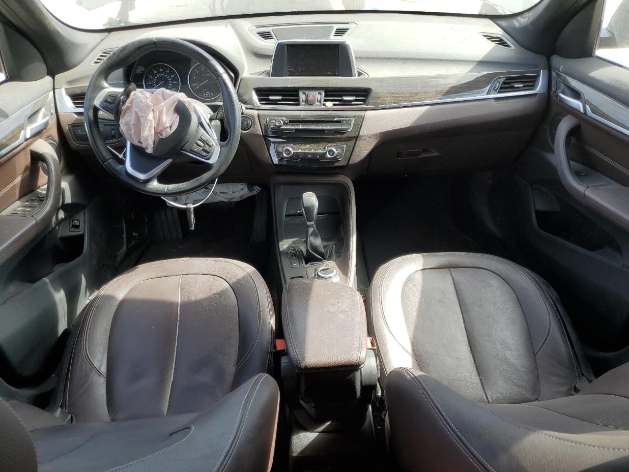 2017 BMW X1 - Image 8