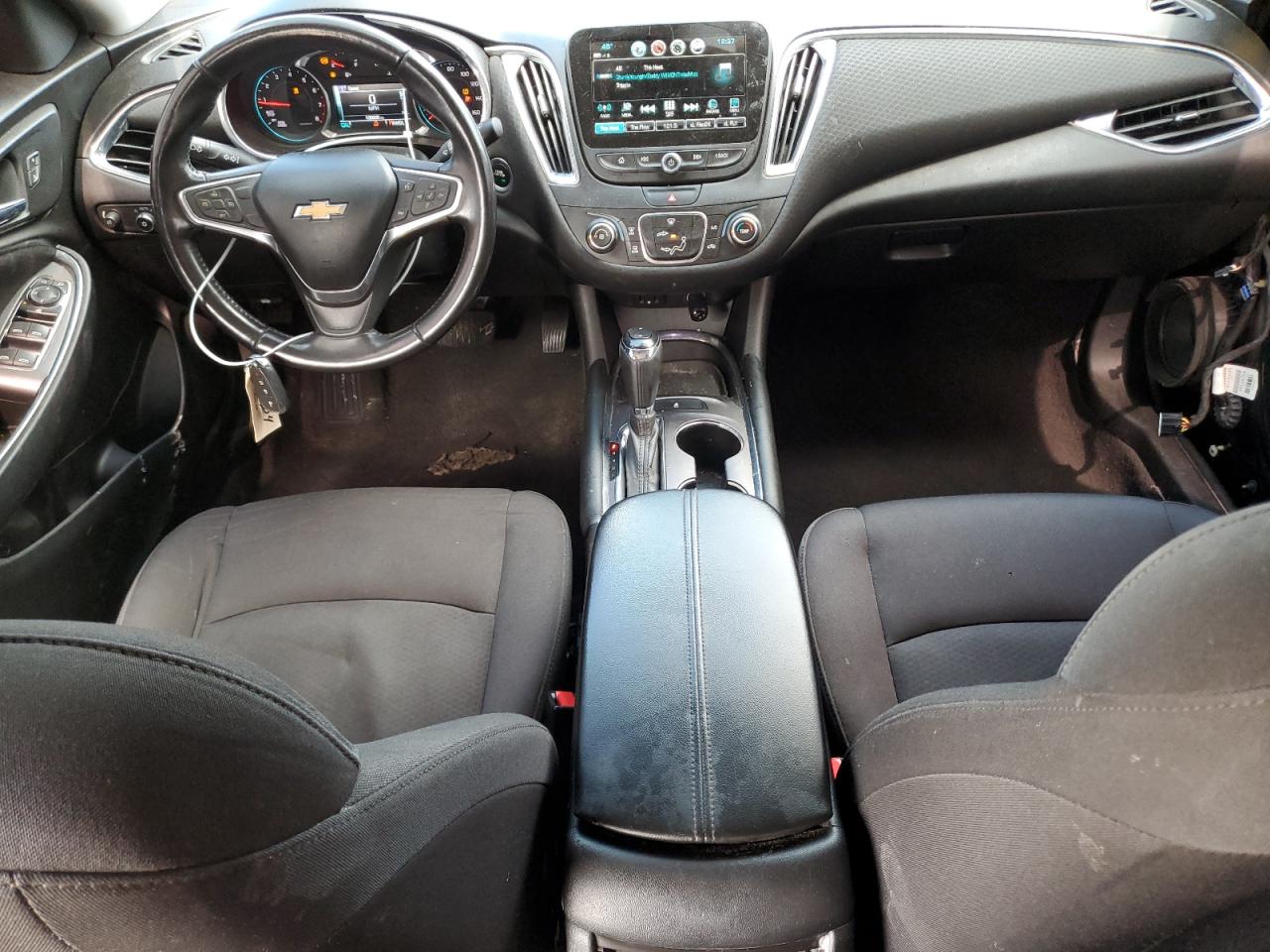 2018 Chevrolet Malibu - Image 8
